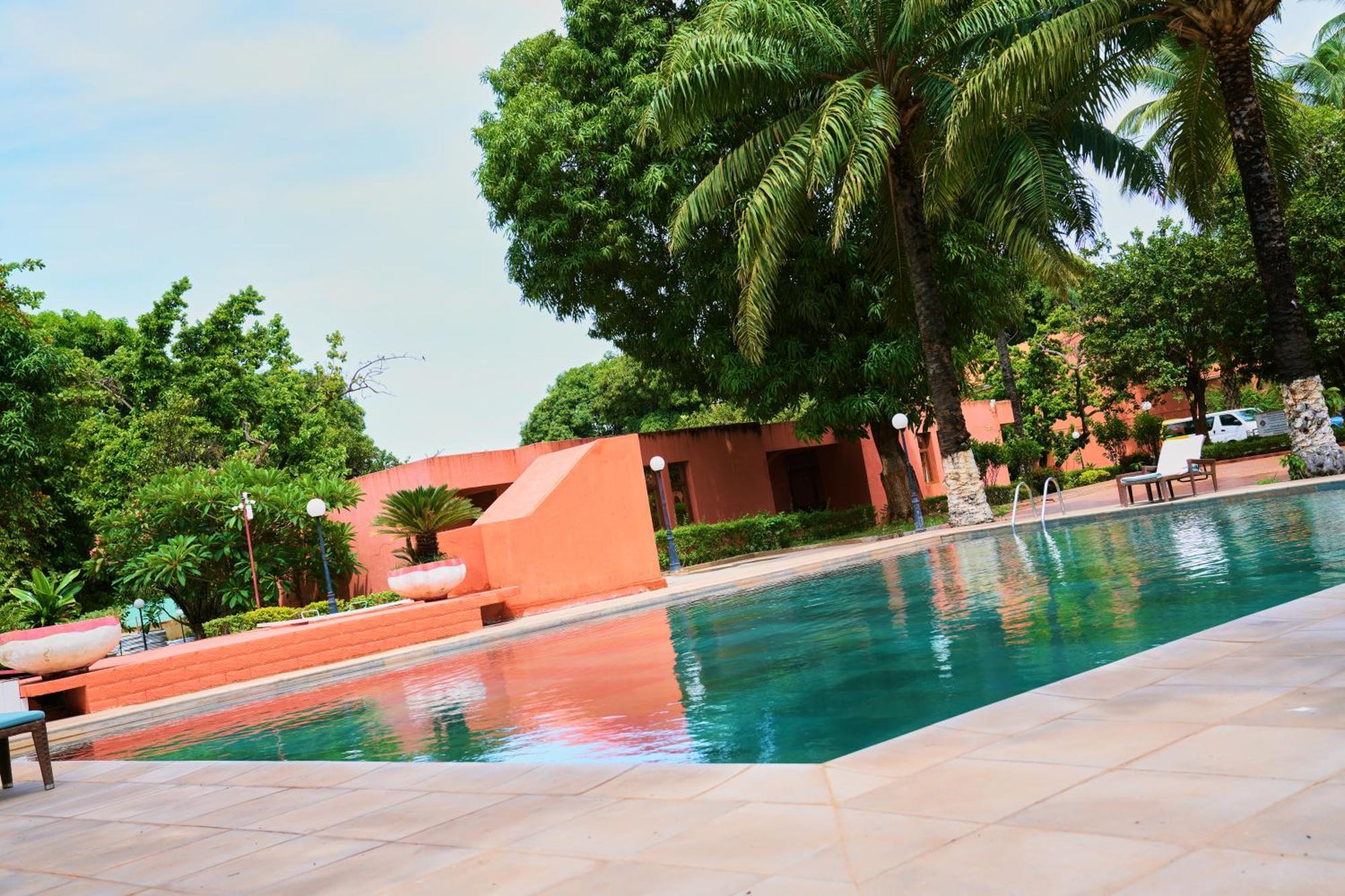 Dunia Hotel Bissau Exteriör bild