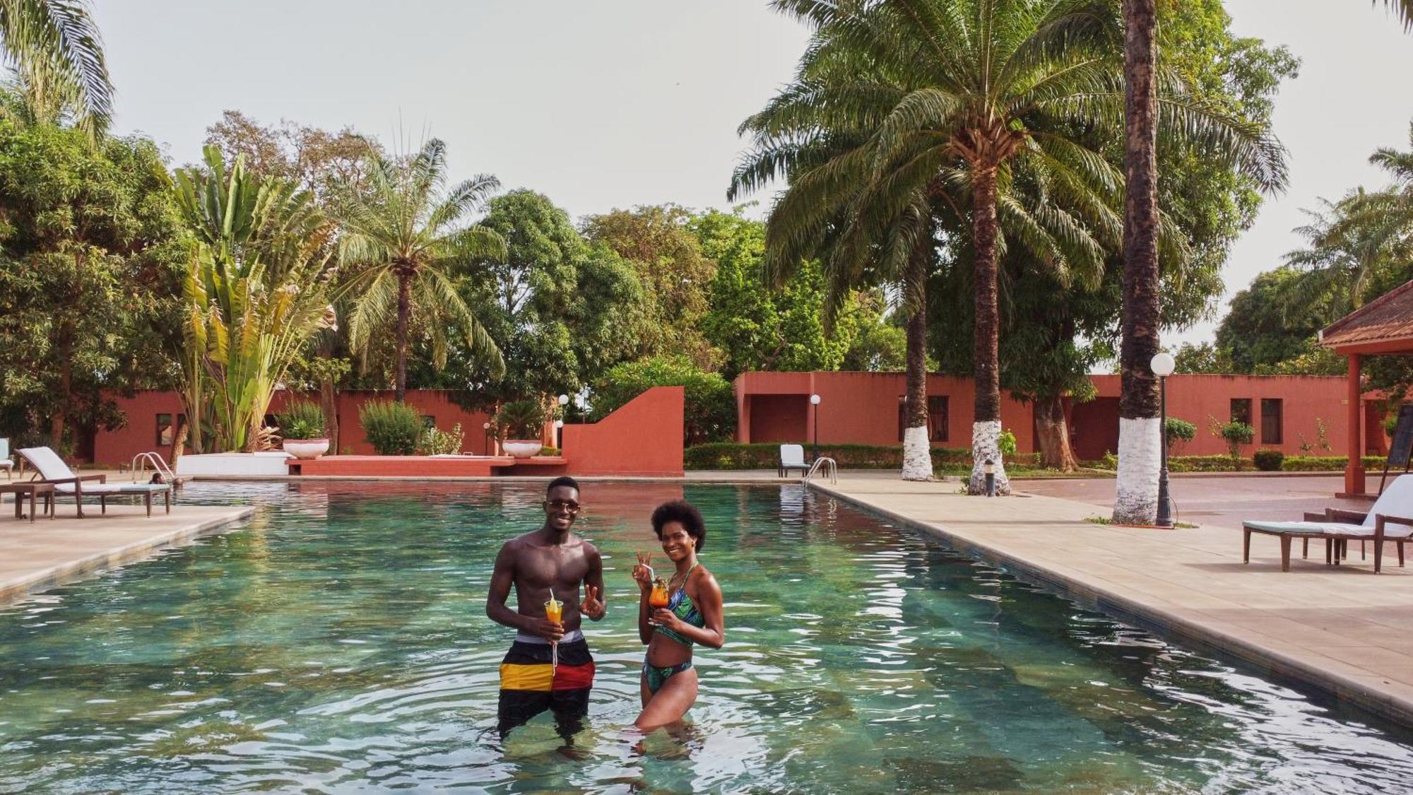 Dunia Hotel Bissau Exteriör bild