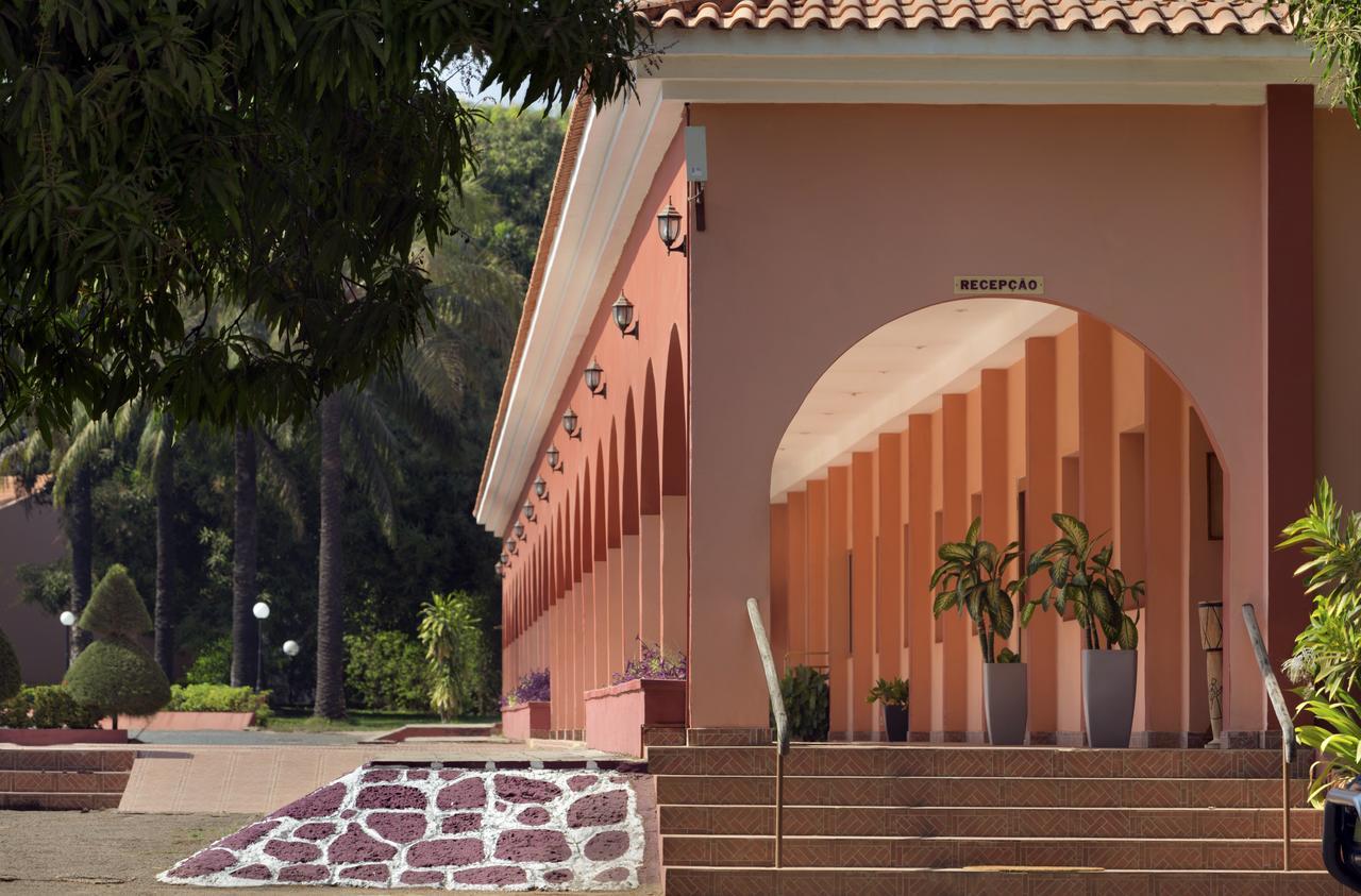 Dunia Hotel Bissau Exteriör bild