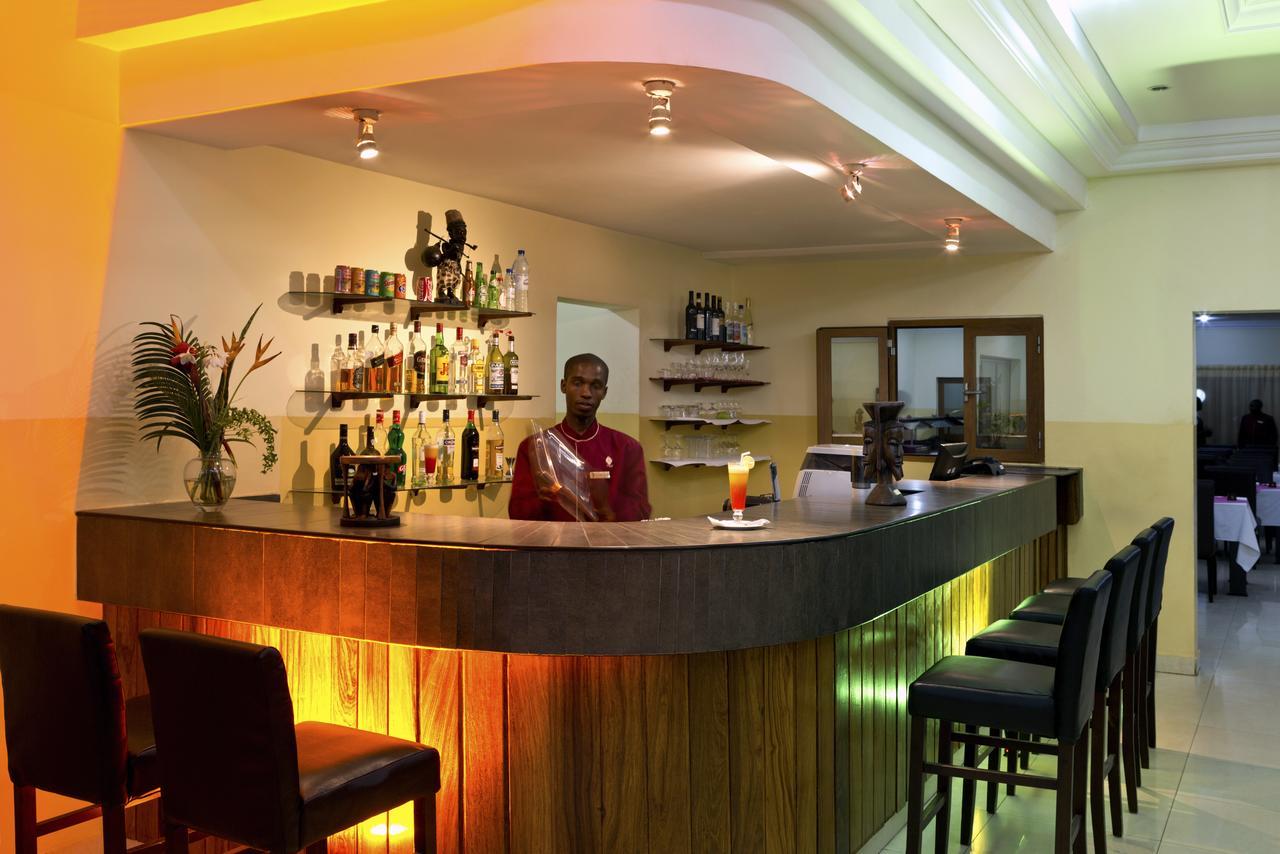 Dunia Hotel Bissau Exteriör bild