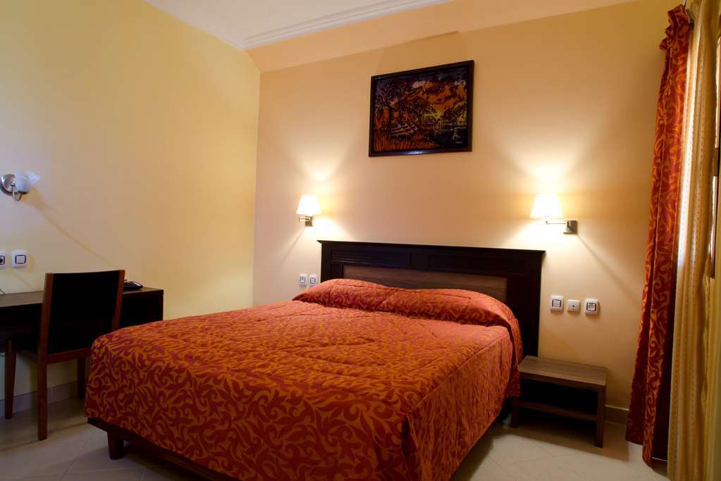 Dunia Hotel Bissau Rum bild